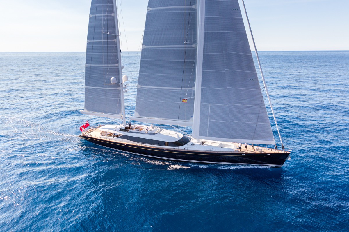 Yacht Q, Alloy Yachts Superyacht CHARTERWORLD Luxury Superyacht Charters